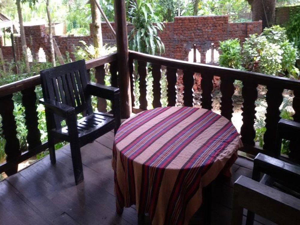 Prince Hotel Mrauk-oo Exterior foto