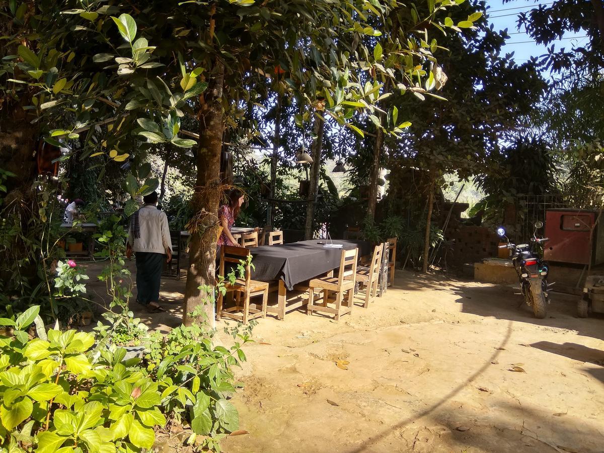 Prince Hotel Mrauk-oo Exterior foto